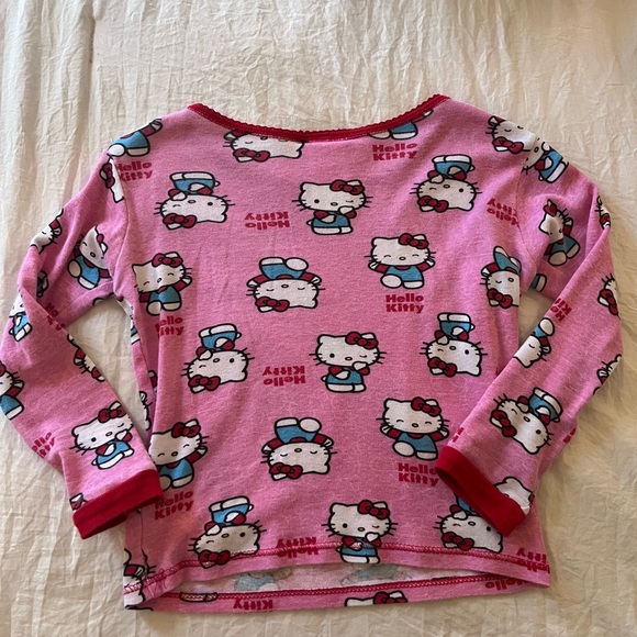 Hello Kitty Crop Top - Picture 3 of 3